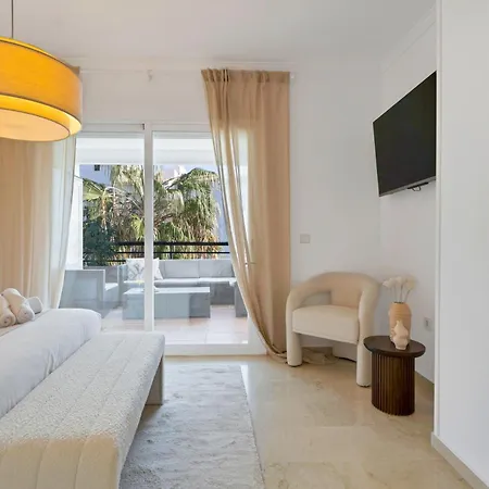 Banus Luxury - Prime Location And Free Parking 公寓