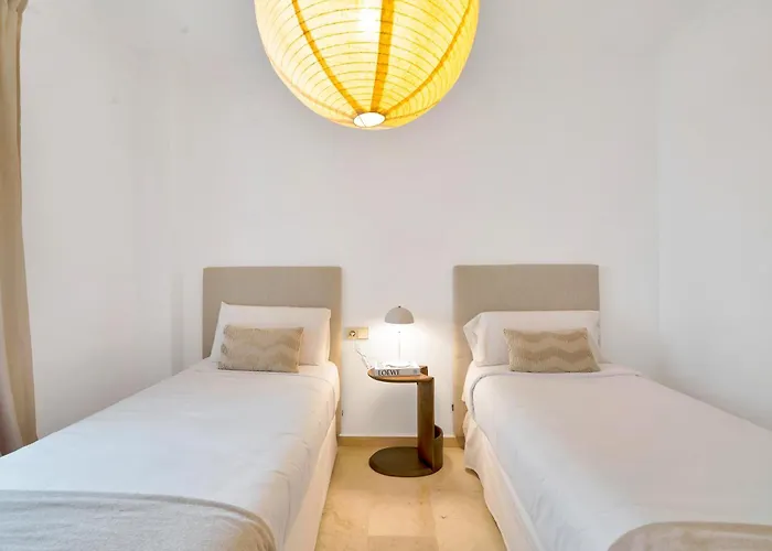 Banus Luxury - Prime Location And Free Parking Apartment